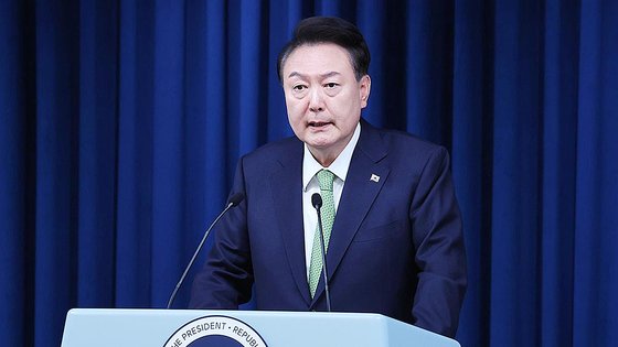 尹 "동해에 140억배럴 석유·가스 매장 가능성 커…시추계획 승인"