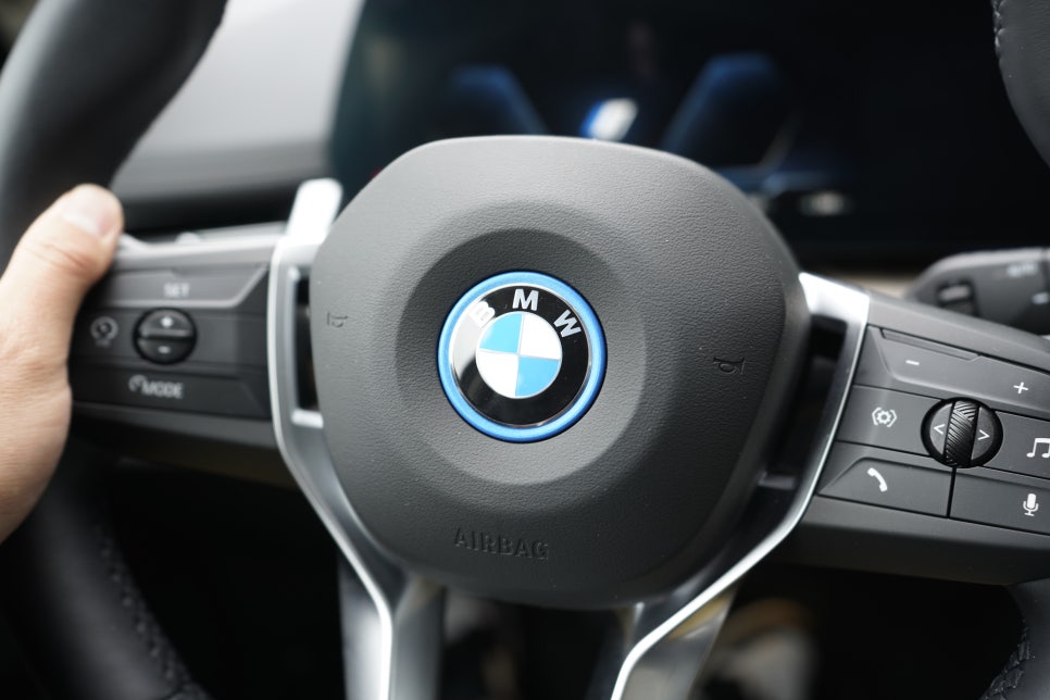 2024 BMW iX1 모의견적 정보 제원 'X1 모델비교 해봤어요'