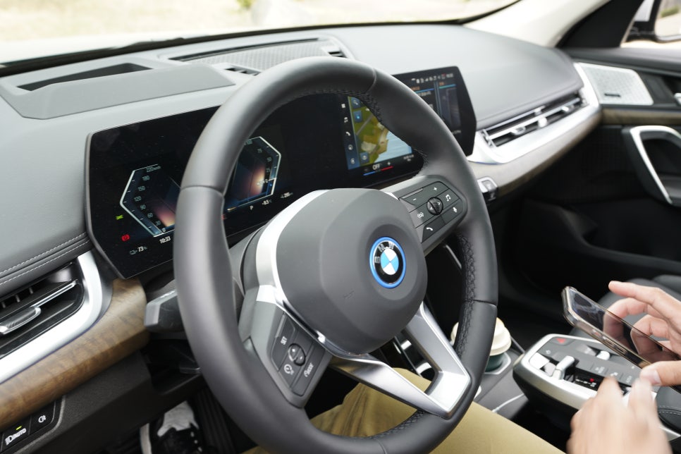 2024 BMW iX1 모의견적 정보 제원 'X1 모델비교 해봤어요'