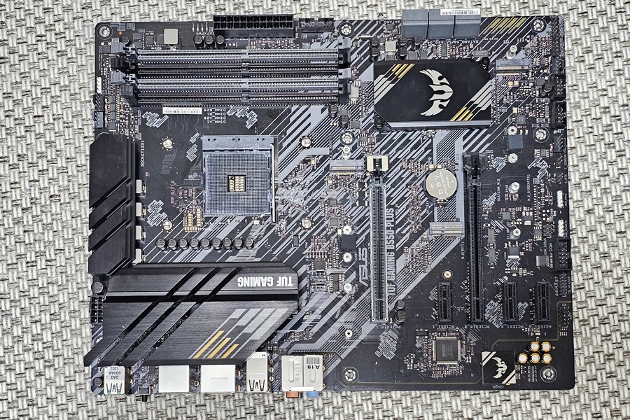 데스크탑 PC조립 라이젠 CPU 3300X AM4 메인보드 B550 조립식컴퓨터