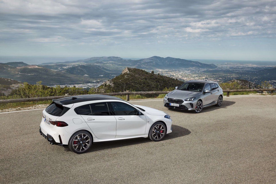 신형 4세대 BMW 1시리즈 F70 공식 공개, 가솔린 모델명에서 i 삭제
