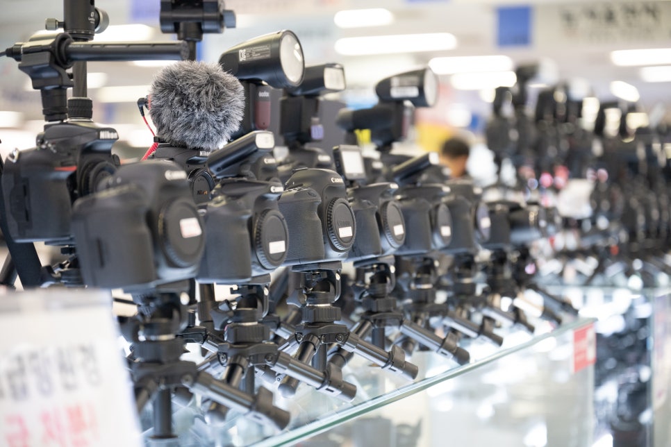 중고카메라 DSLR 미러리스 판매 고민은 손해만 커질 뿐