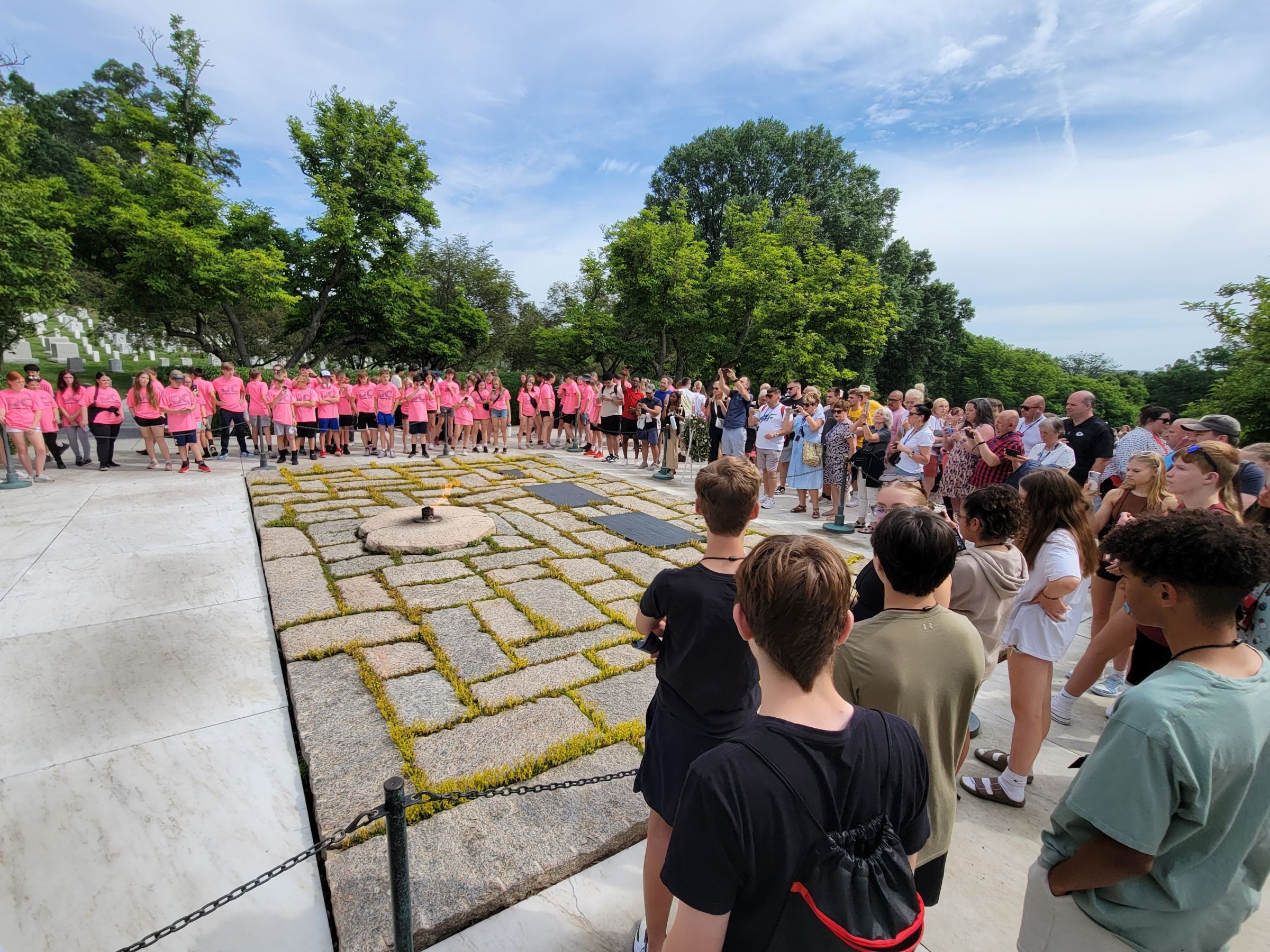 알링턴 국립묘지(Arlington National Cemetery)의 케네디 대통령 무덤과 무명용사묘 보초병 교대식 등