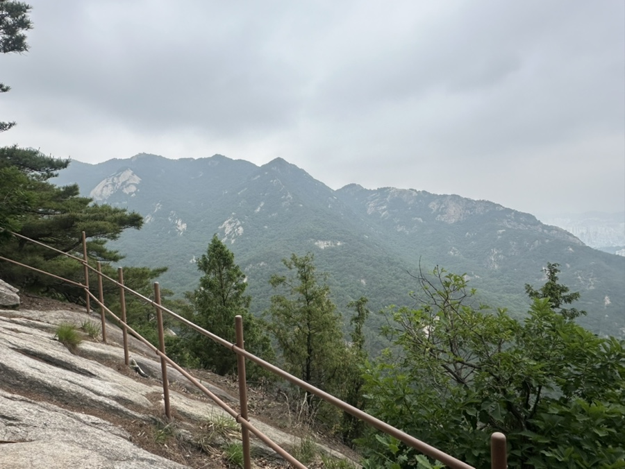 북한산 응봉능선코스 진관사 사모바위 비봉 원점회귀