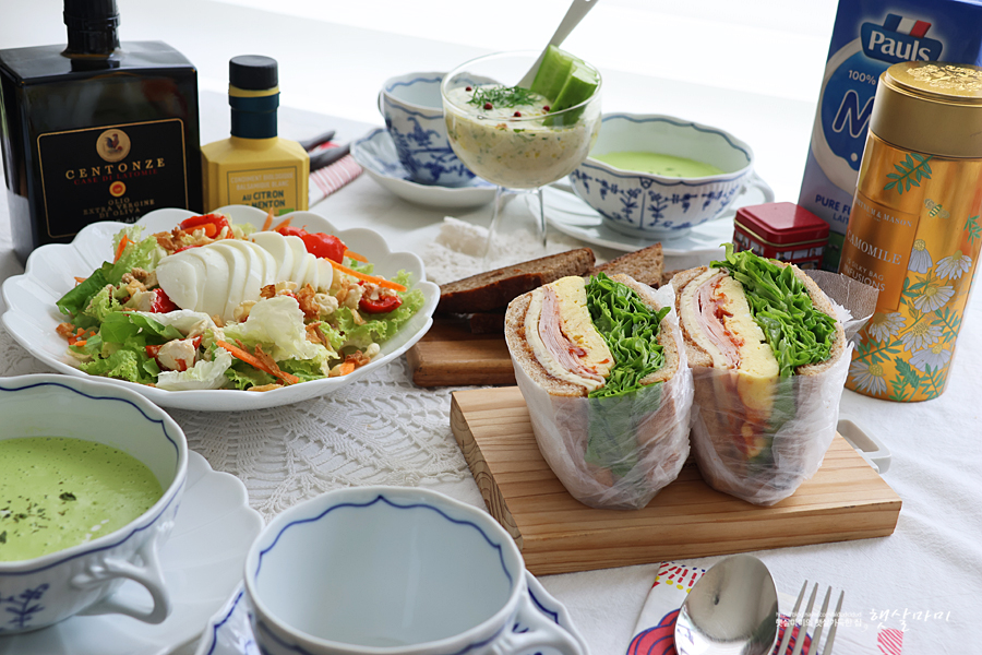 햇살마미네 집밥 이야기 홈브런치 메뉴 만들기 샌드위치 샐러드 스프