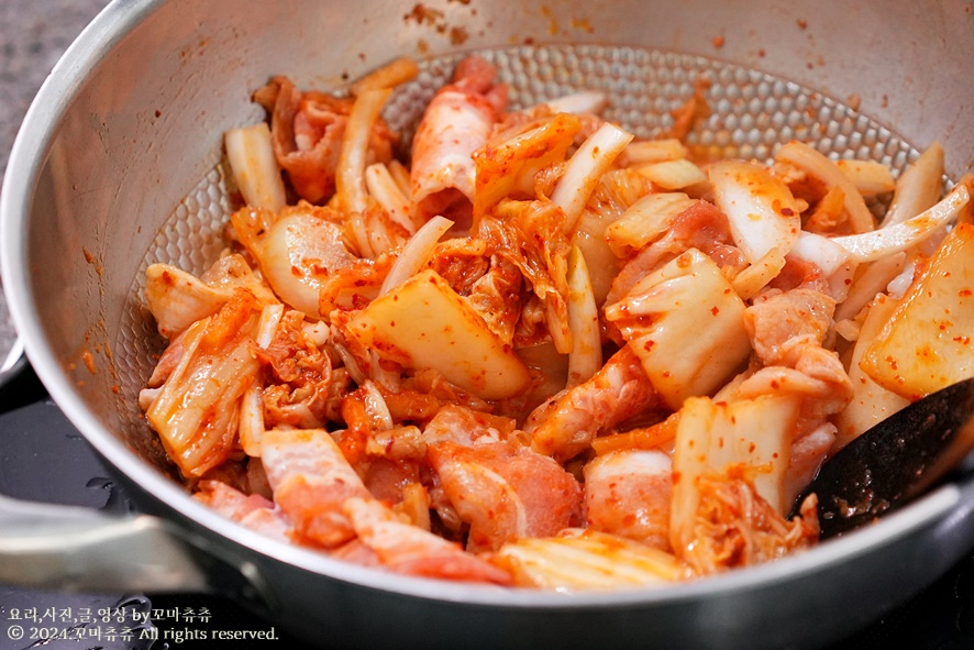 돼지고기 김치찌개 맛있게 끓이는법 삼겹살 김치찌개 레시피 찌개종류