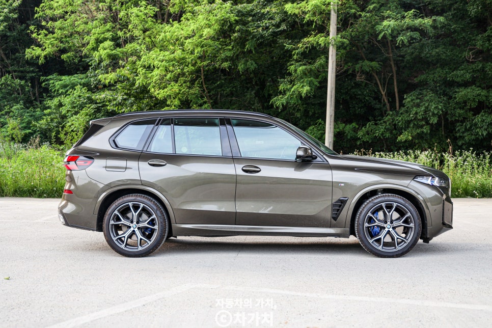 아빠들의 현실적 드림카, 2024 BMW X5 40i 페이스리프트 LCI로 상품성 업그레이드(ft. 프로모션)