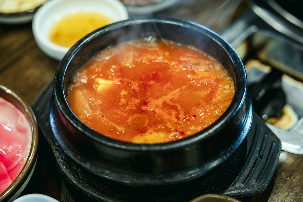 제주공항근처 흑돼지 맛집 김치찌개 + 냉면 + 계란찜 무료 서비스