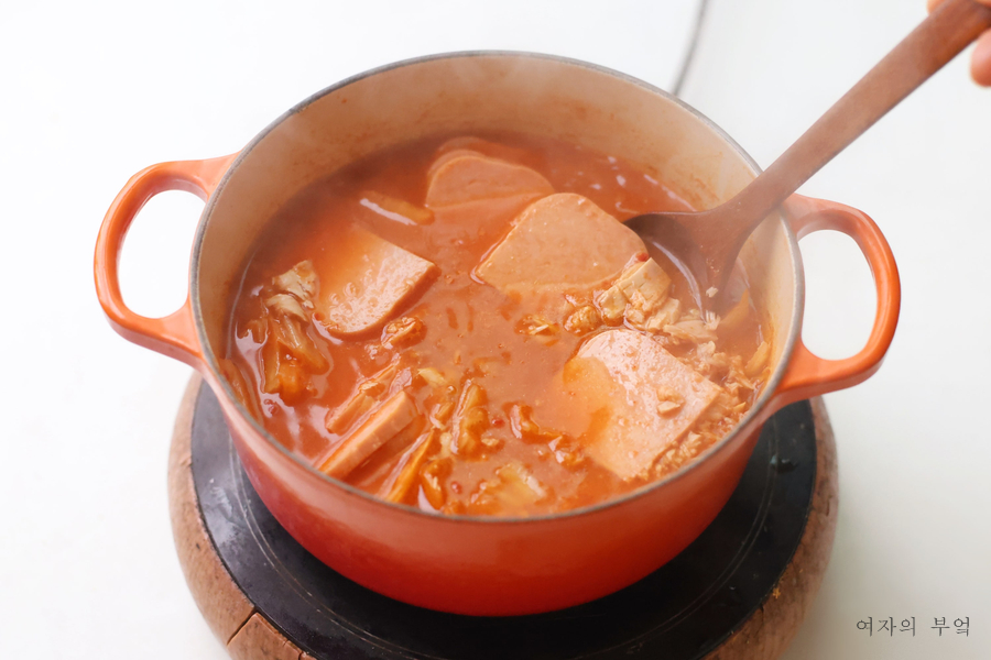 스팸 참치 김치찌개 맛있게 끓이는법 스팸김치찌개 레시피