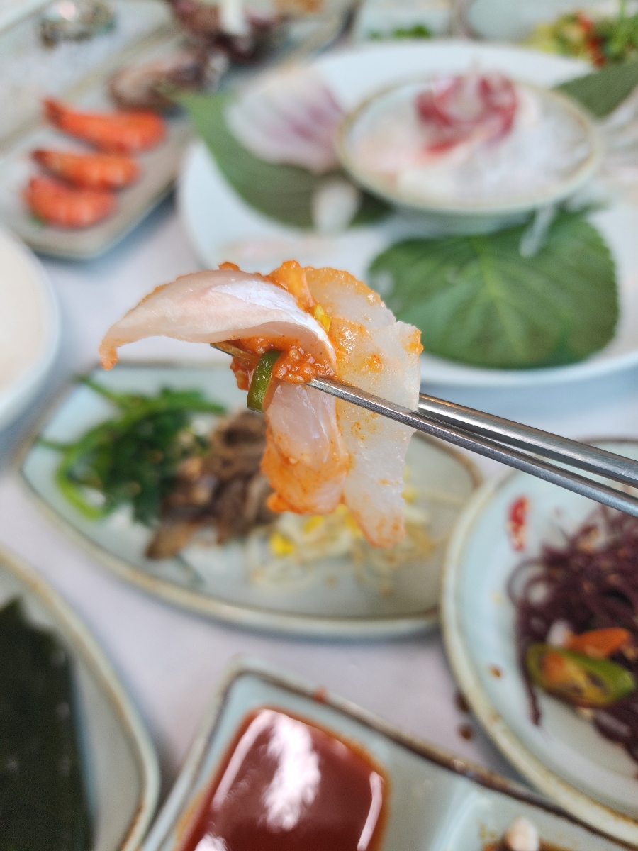 부산 기장 연화리 맛집 오션뷰 대변항 이화장 횟집