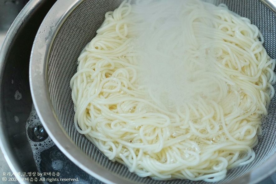 두부 콩국수 만들기 3분 콩국물 콩물 만들기 국수 삶는법