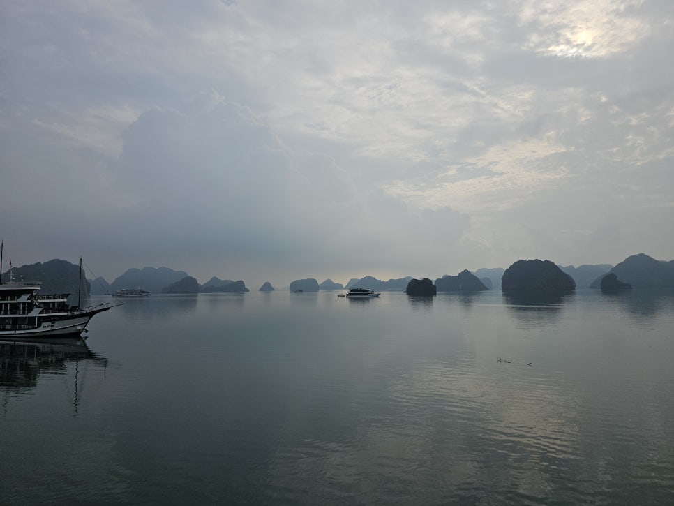 베트남 하롱베이 크루즈 라카스타(LACASTA)1박 2일 카누 체험