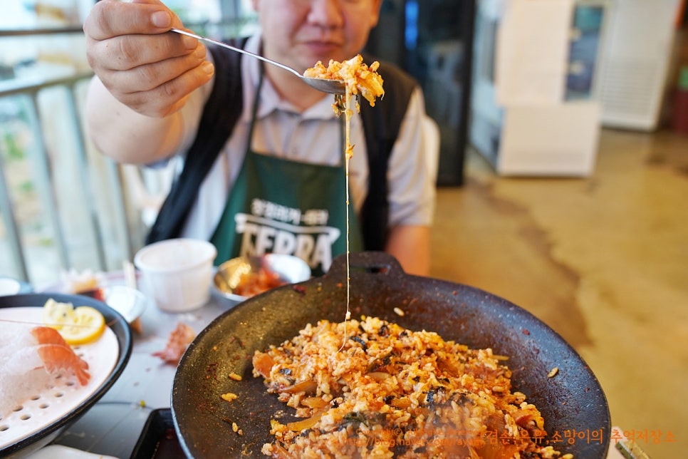 여수 낭만포차 거리 해물삼합 맛봄! KBS배틀트립에 출연한 맛집