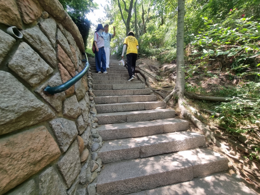 칭다오 여행 - 관광지 추천 : 신호산 信号山 이 곳도 뷰맛집일세~!!