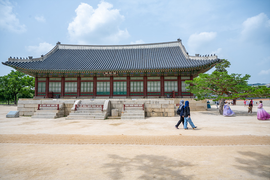 서울 관광지 핫플 종로 데이트 경복궁 향원정 한복 주차장 등