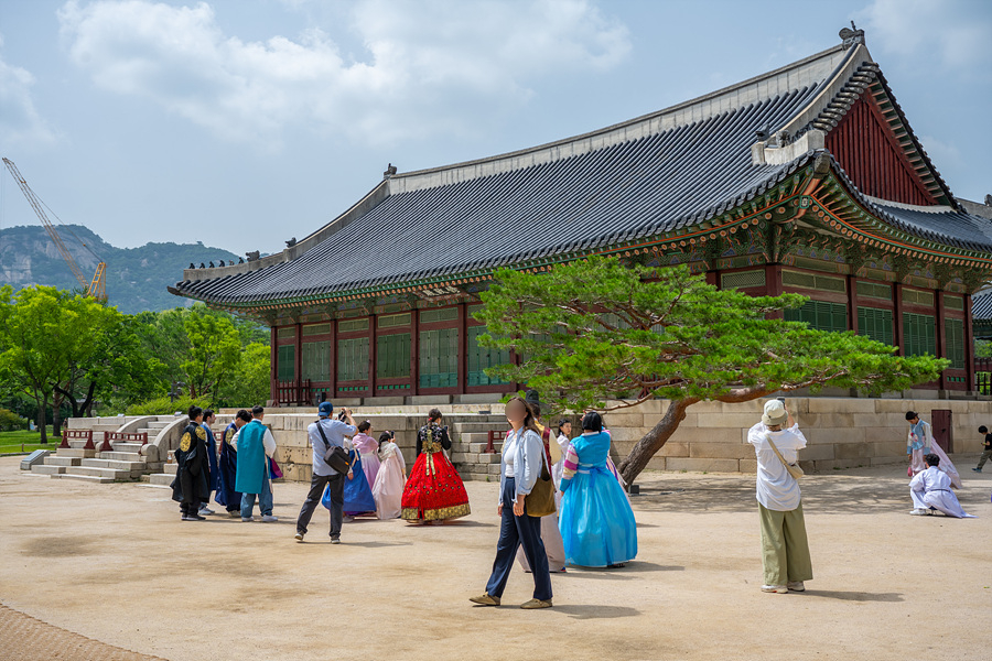 서울 관광지 핫플 종로 데이트 경복궁 향원정 한복 주차장 등