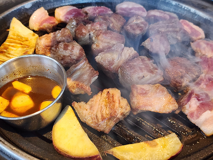 훈도 애월흑돼지 맛집  숙성흑돼지 전문점