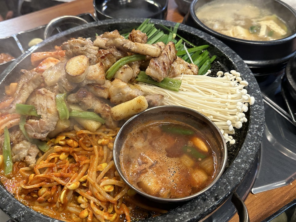 # 대구 동구 불로동 맛집 ' 팔육식당 '