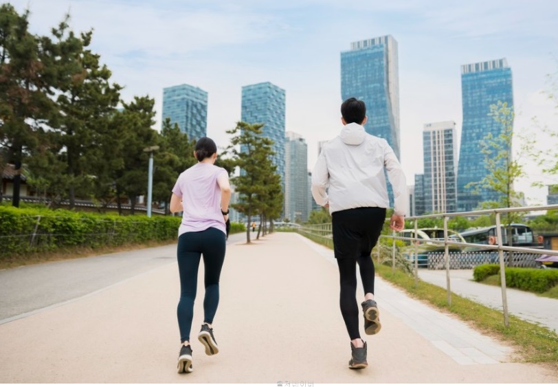 한혜진 모녀 하프 마라톤 운동일지 러닝 달리기 효과 3KM 5KM 1KM 단거리