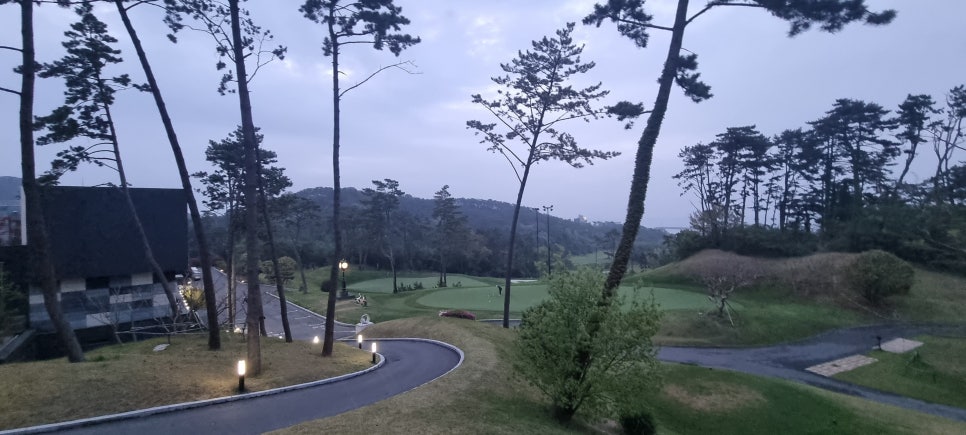 부산 아난티 그리고 아직은 제법 쌀쌀한 해운대비치 골프라운딩