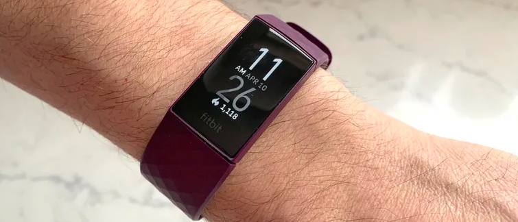 피빗버사2, 피빗 차지3, 피빗 차지4, Fitbit 스마트워치 비교