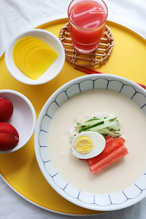 햇살마미네 집밥 이야기 면요리 혼밥 메뉴 추천 콩국수 사천자장면