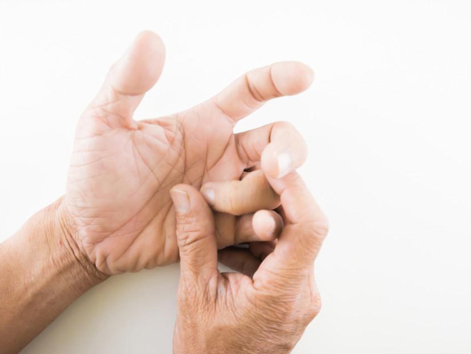 손가락 구부릴때 통증, 방아쇠 수지증후군 증상 및 치료(손가락 건초염)