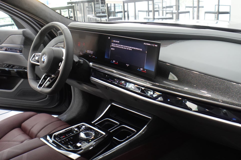 BMW 7시리즈 대란 최대 7천만원 할인 (i7,750e,740d,740i) 벤츠 S클래스 비교