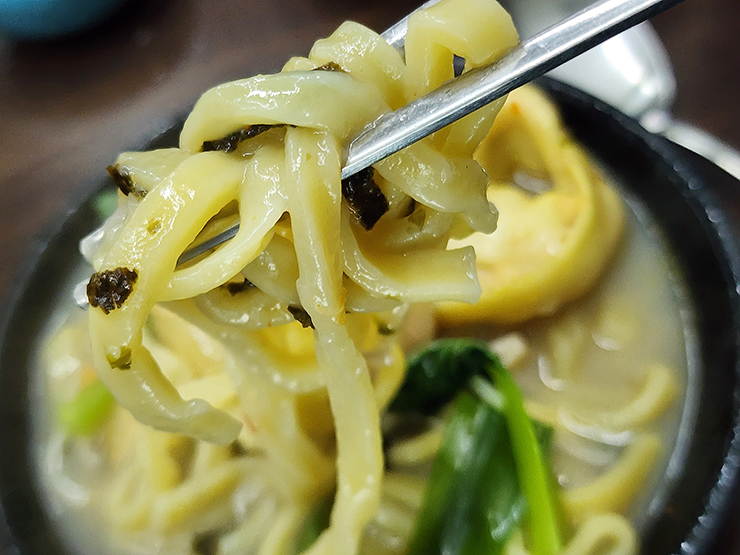 국내 맛집 여행 철원 솔향기 만두전골 오색냉채