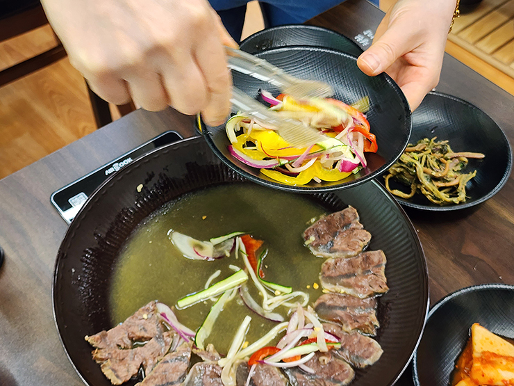 국내 맛집 여행 철원 솔향기 만두전골 오색냉채