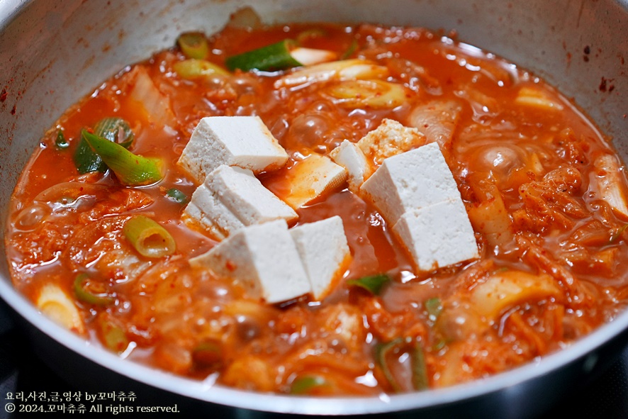 참치 김치찌개 맛있게 끓이는법 김치찌개 레시피 참치캔 요리