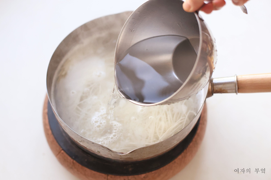 비빔국수 양념장 만들기 냉면육수 활용 국수 레시피 만드는법