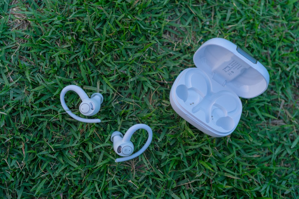 운동할 때 걱정 없는 귀걸이형 디스플레이 무선 블루투스 이어폰! Toocki V90 온이어 사용기