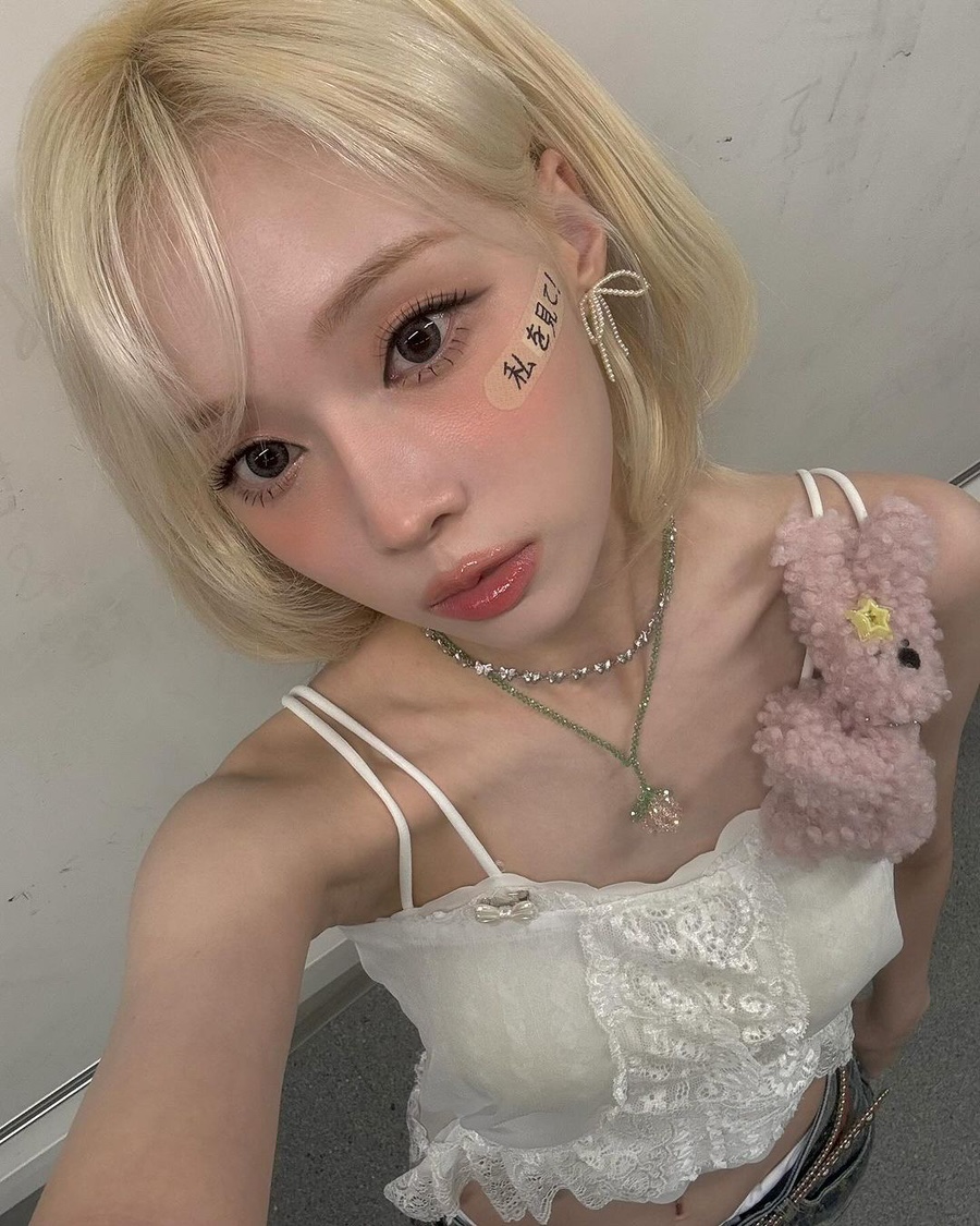 윈터 머리 단발 C컬펌 요정인줄..