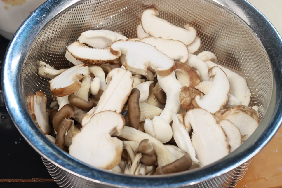 버섯덮밥 레시피 들깨가루 요리 간단한 점심메뉴 만들기