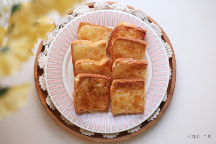 식빵 마늘빵 만들기 요리 에어프라이어 마늘빵 소스 레시피