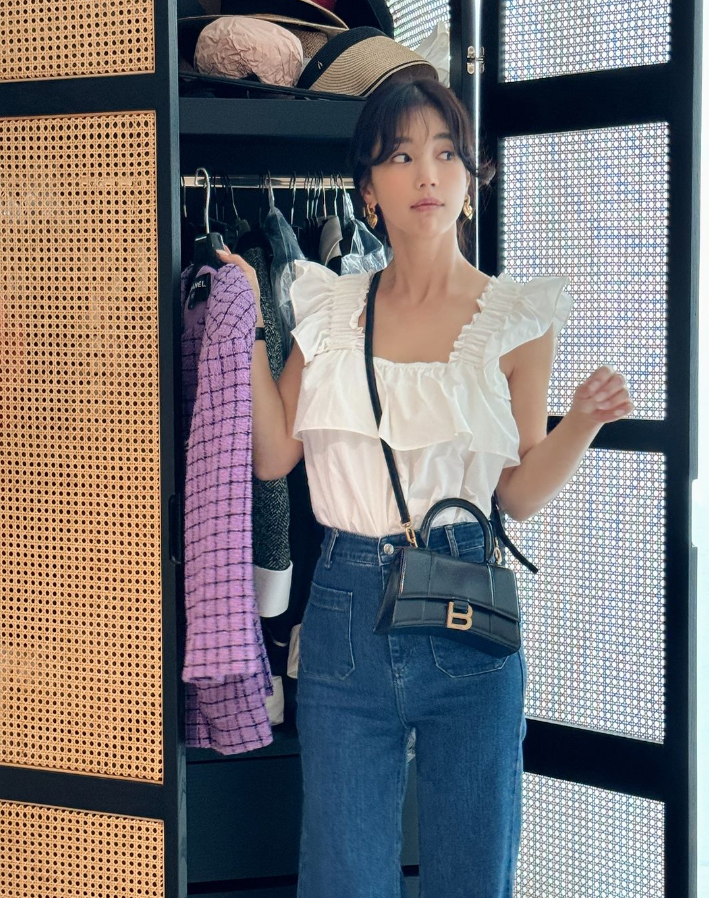 41세 기은세 난리난 블라우스 코디 가격은?