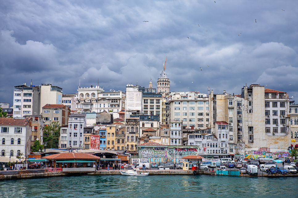 튀르키예 여행 이스탄불 갈라타 다리에서 본 탁심 풍경
