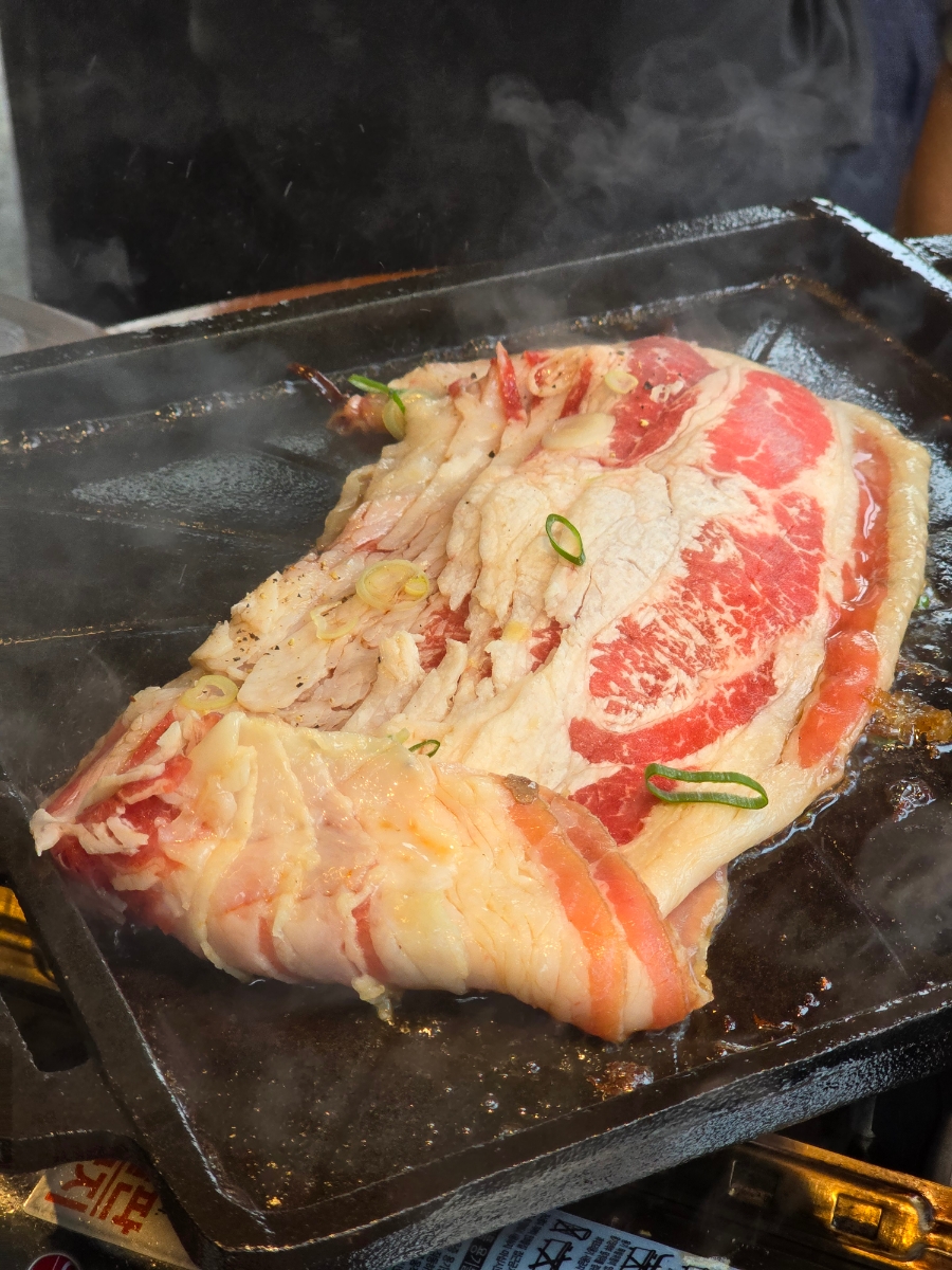 삼겹살에 맥주 한 잔 들이켜~♪ 홍대 연남동 삼겹살 맛집 맛김치생삼겹살