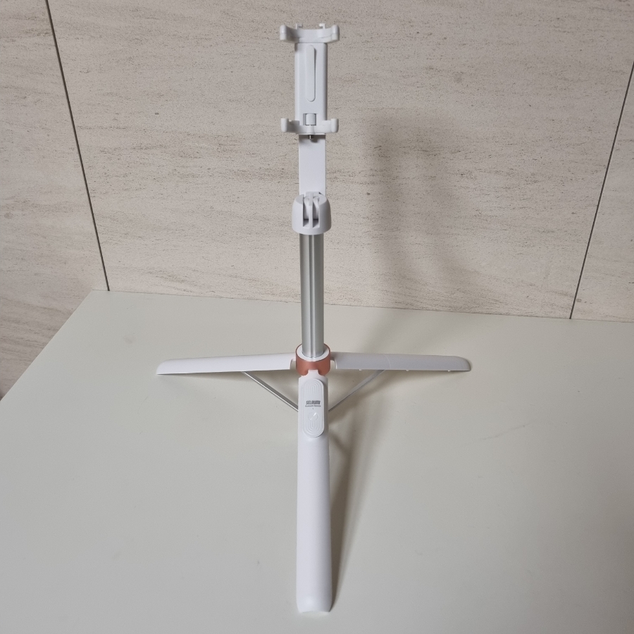 여행 필수품 셀루미 포퍼먼스 130CM 블루투스 셀카봉 삼각대 SEL-CT1300M PRO 사용후기