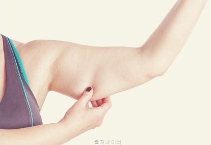 팔뚝살 빼는 운동 유산소 종류 점핑잭 효과 팁