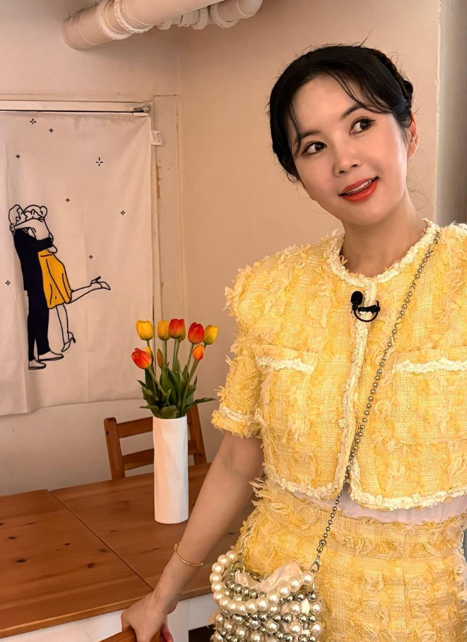 45세 장영란 텐션 난리난 트위드 크롭 여름 반팔 노카라 여자 자켓 코디 가격은?