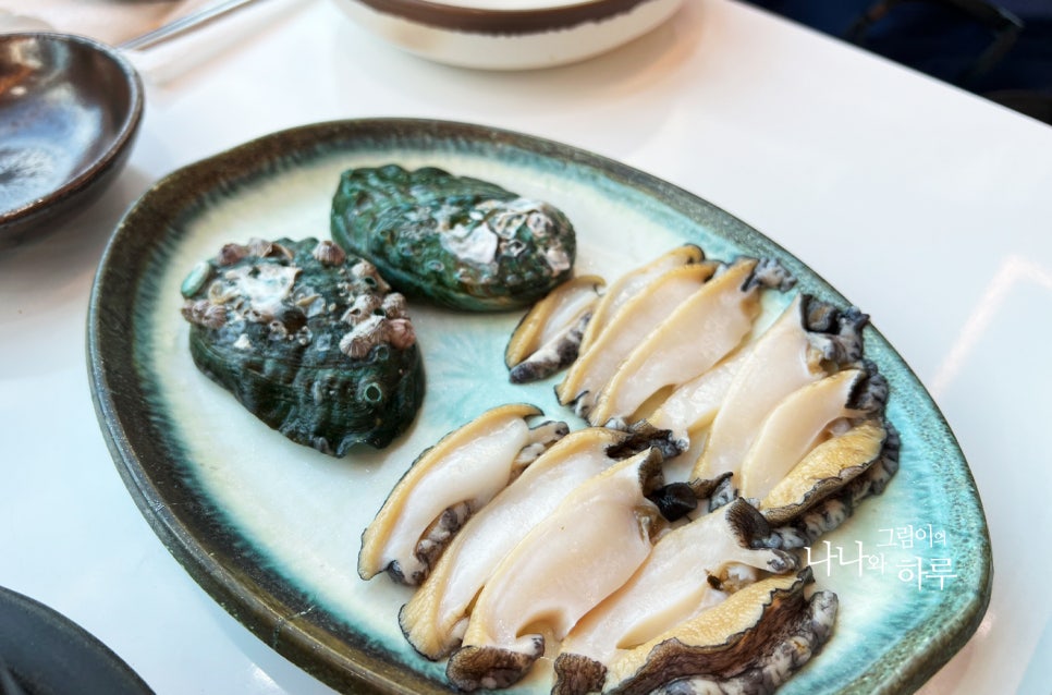 함덕해수욕장 맛집 오가네 전복설렁탕 물회냉면