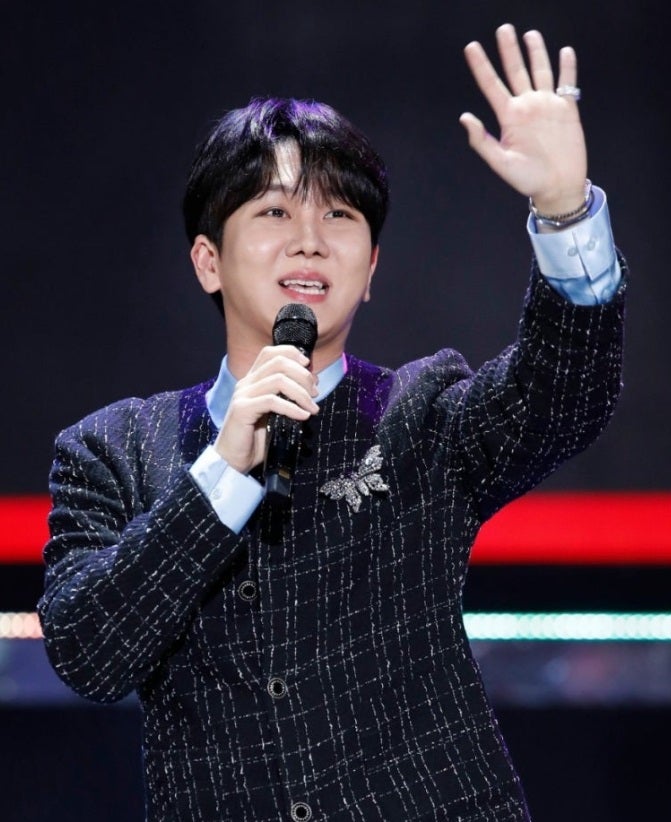 무엇이든 물어보살 유명 트로트가수 아들 누구? 김수찬 앞길을 막는 아버지 만행