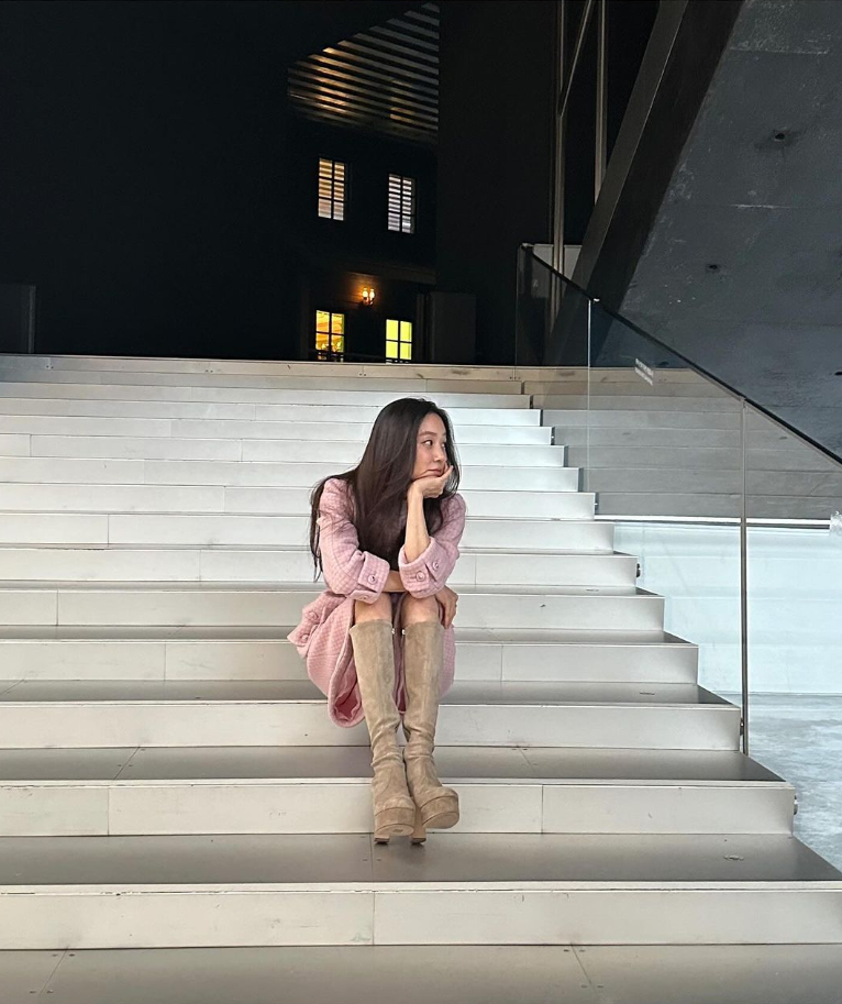 정려원 예쁘다고 난리난 걸어다니는 샤넬 패션 데이트룩 데일리룩