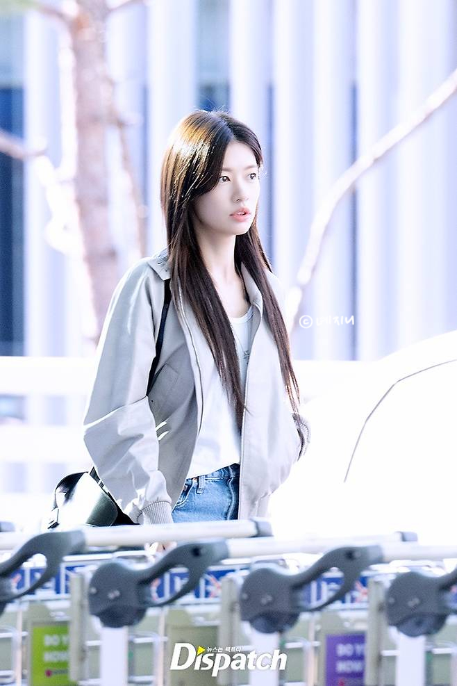 (알고보니 전부 명품..) 정소민 페레가모 공항패션 정보