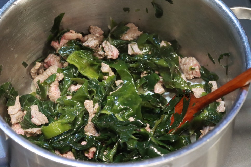 소고기 미역국 맛있게 끓이는 방법 소고기 미역국 레시피