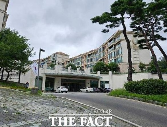 조한선 아내 LG 사위 윤관 연예인 아내 A씨 사실무근! 제주도 학비 , 분당 아파트 누구?