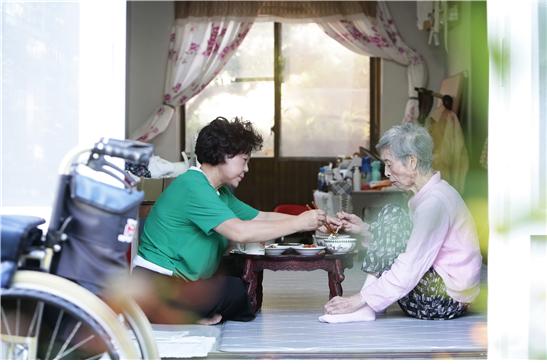 이동화 사진전, ‘서귀포귤빛여성합창단의 나의 삶, 나의 노래’