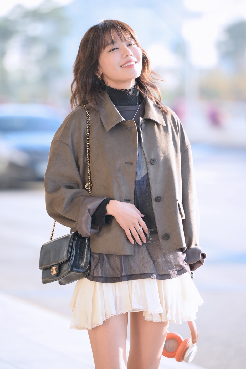 여성 스웨이드 자켓 브랜드 최수영 공항패션 조이그라이슨